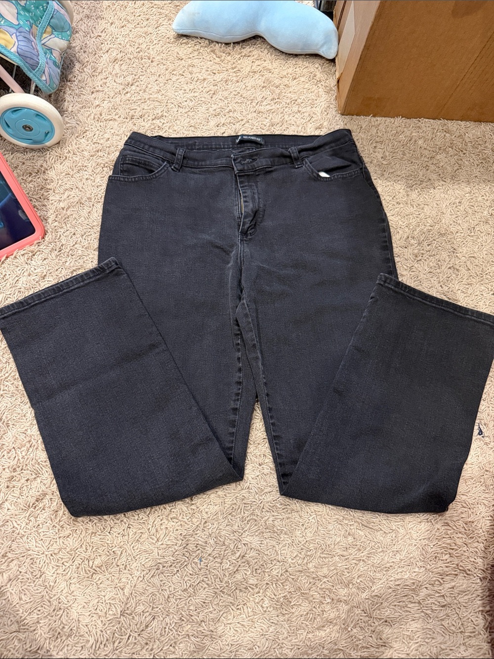 Lee Women’s Straight-Leg Jeans in Black